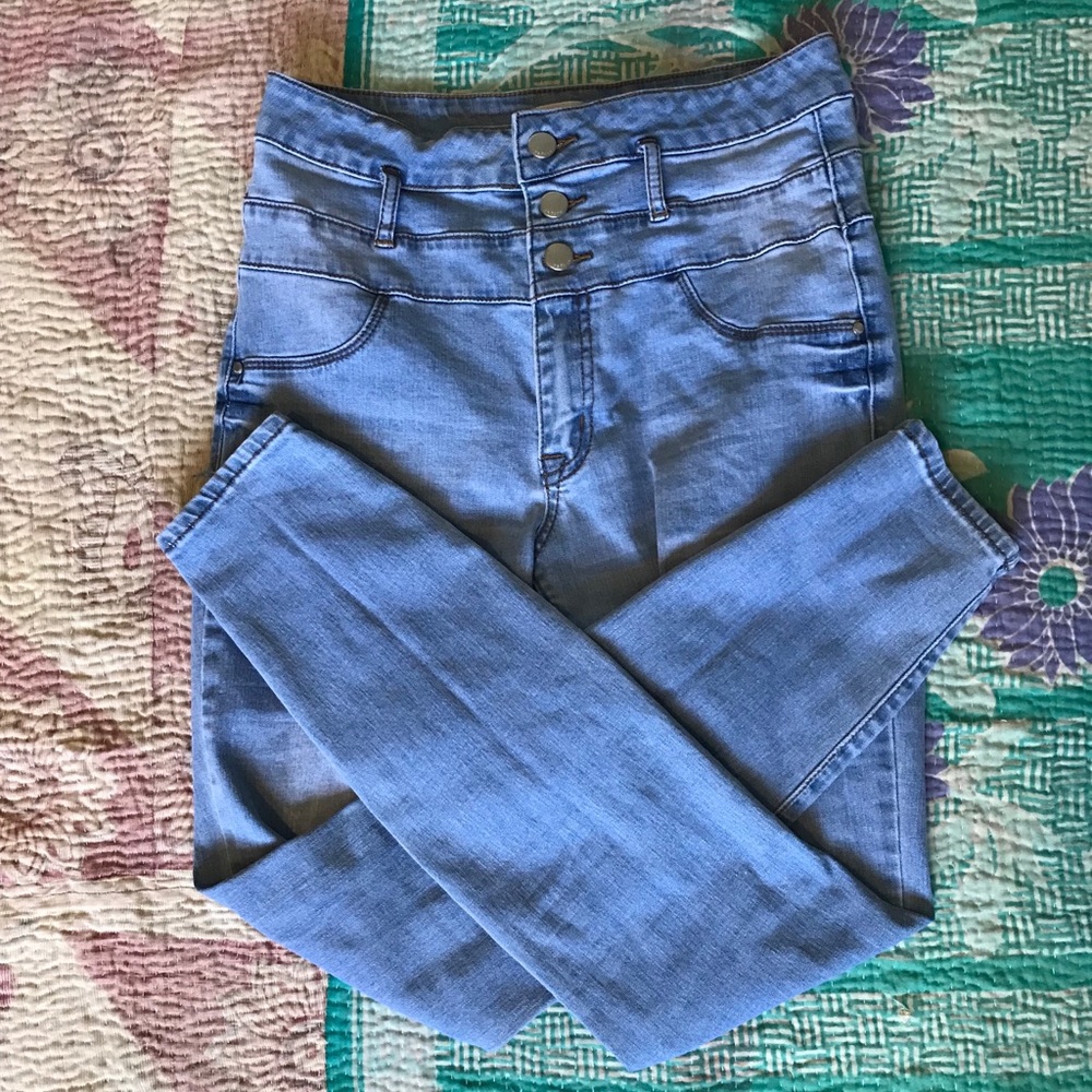 High wasted skinny jeans